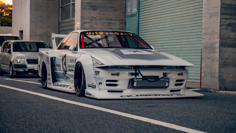 Liberty Walk Debuts Kaido Works R32 Skyline At Tokyo Auto Salon
