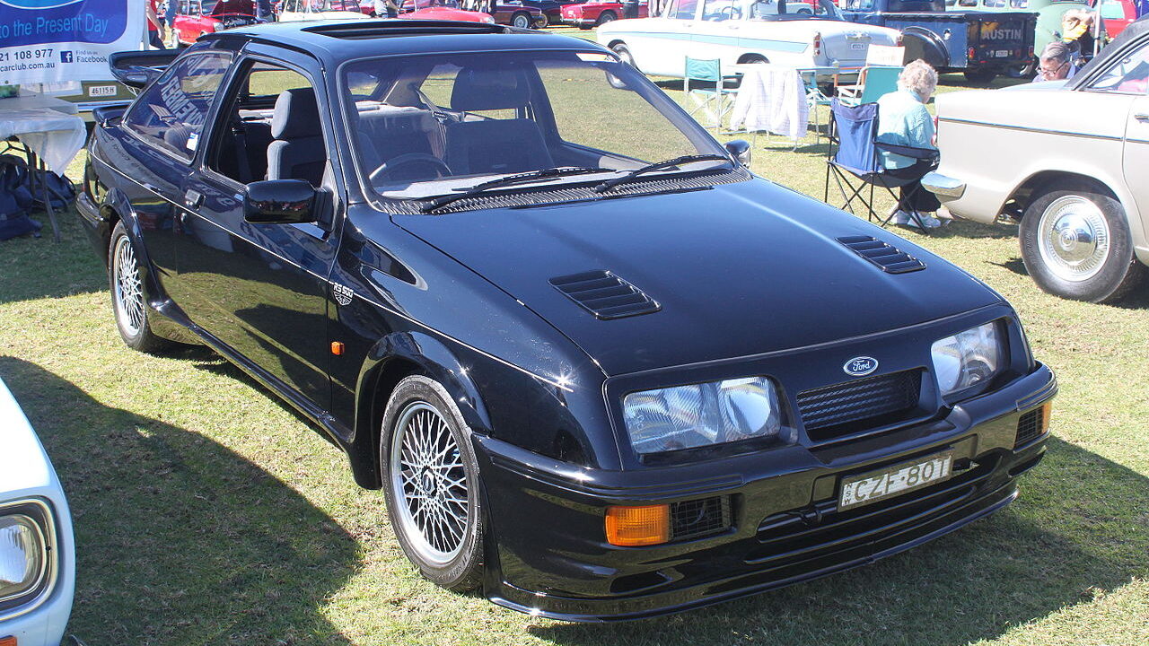 Ford Sierra RS500 Cosworth.