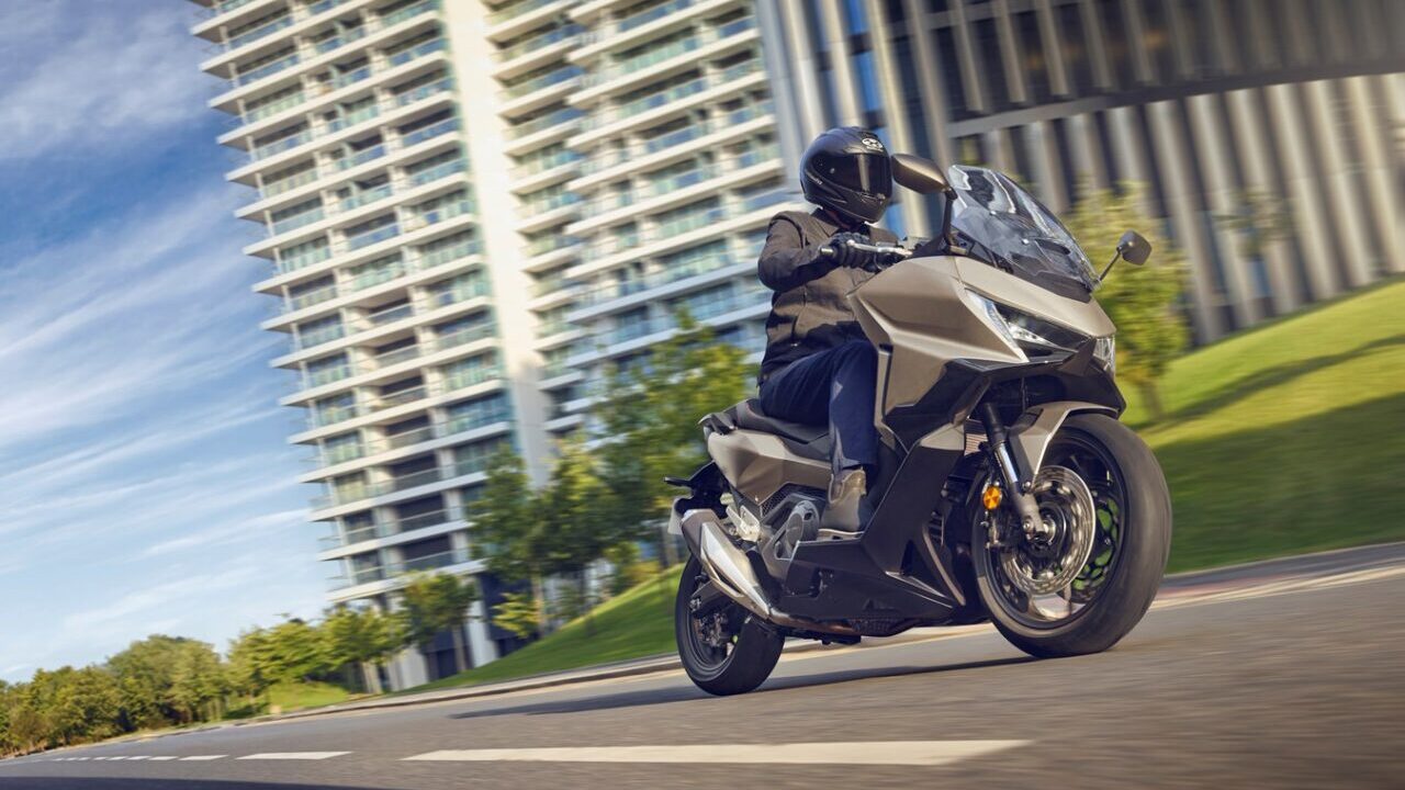Honda Forza 750