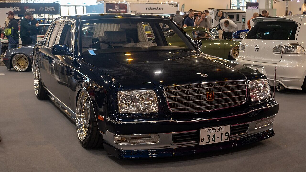 Toyota Century