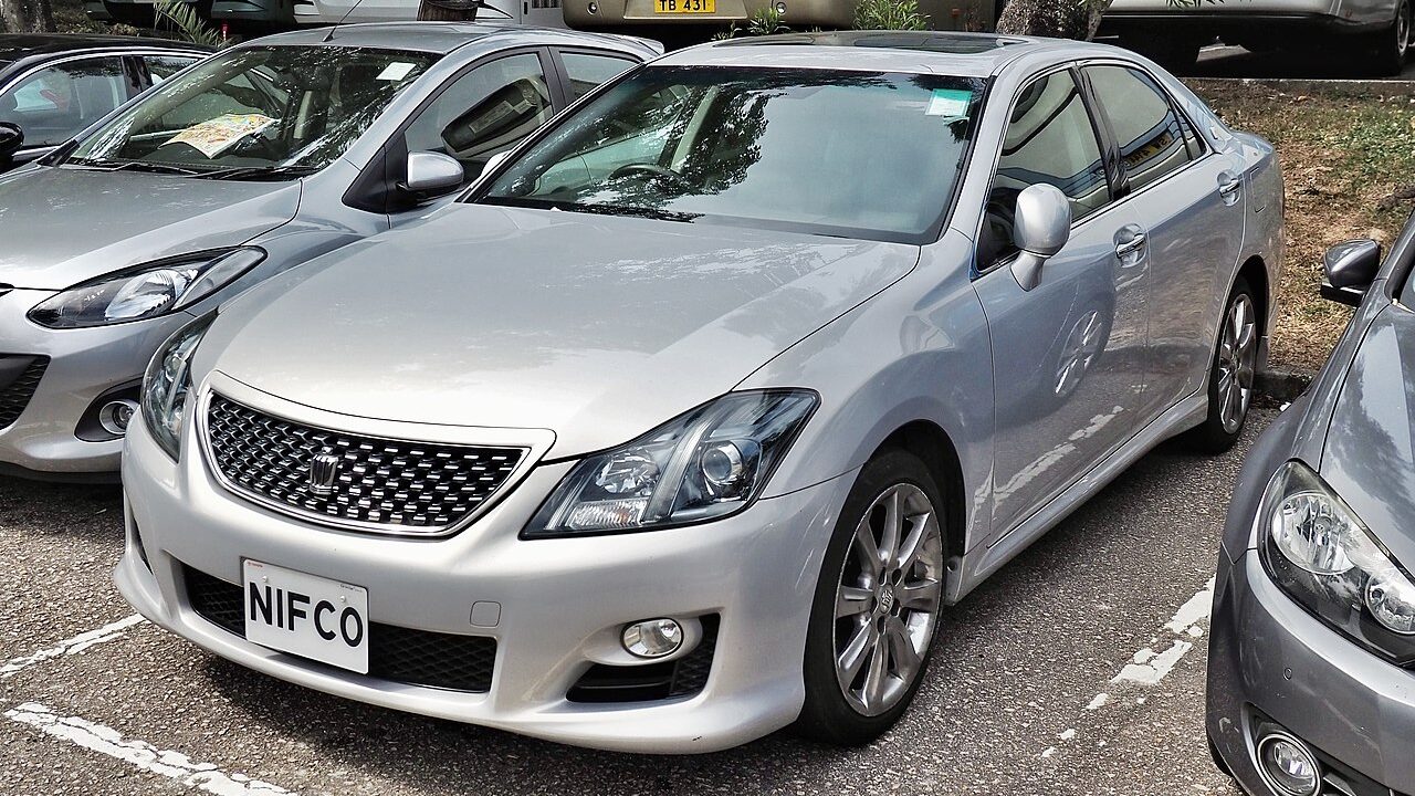 Toyota Crown Athlete