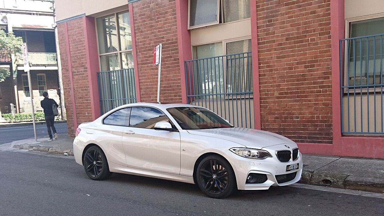 F22 BMW 228i