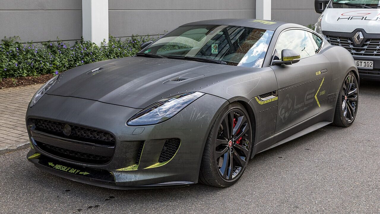Jaguar F-Type R