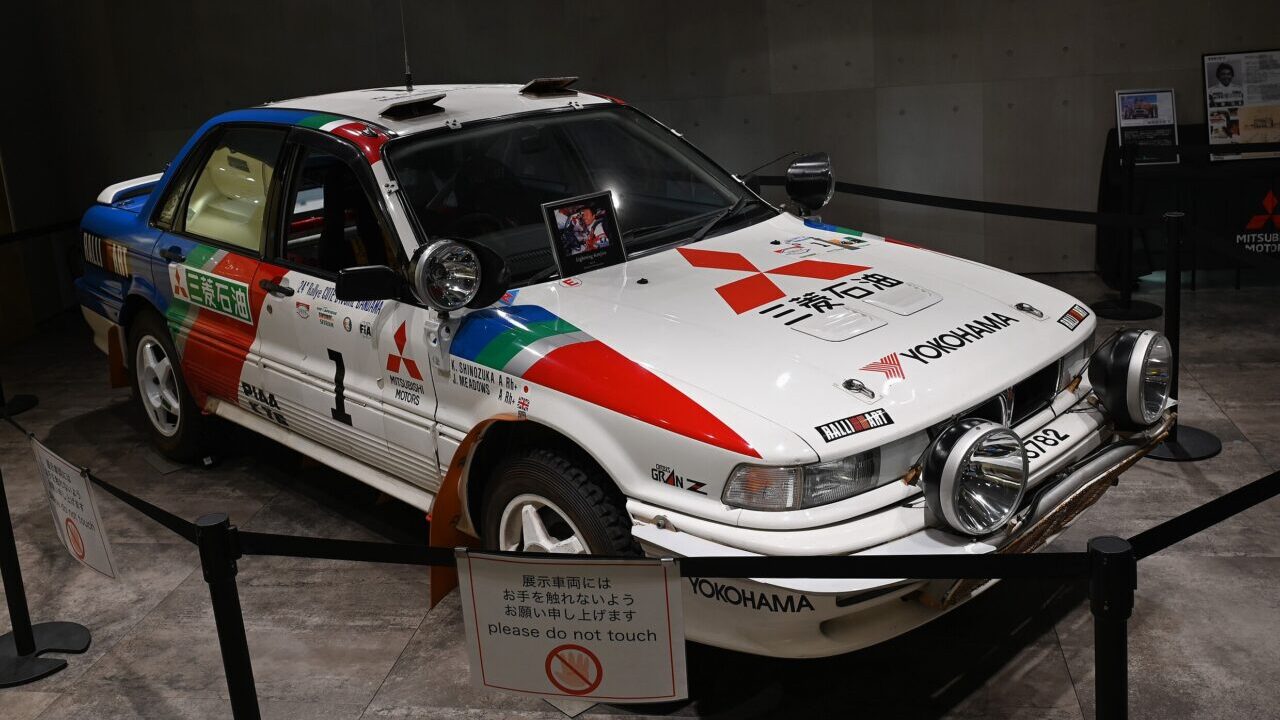 Mitsubishi Galant VR-4 Rally Car