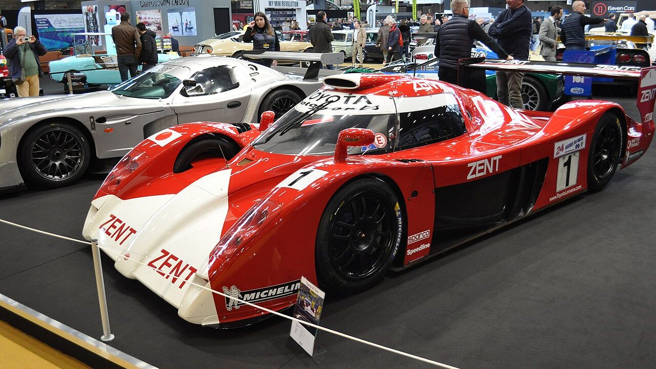 TOYOTA GT-ONE
