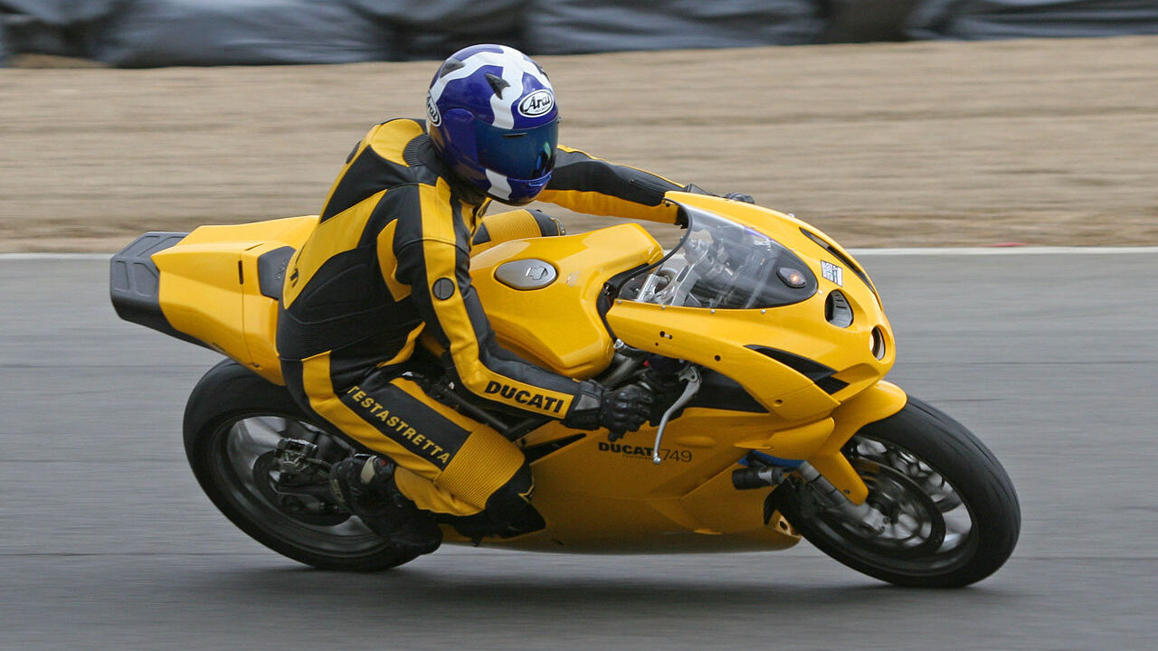 Ducati 749