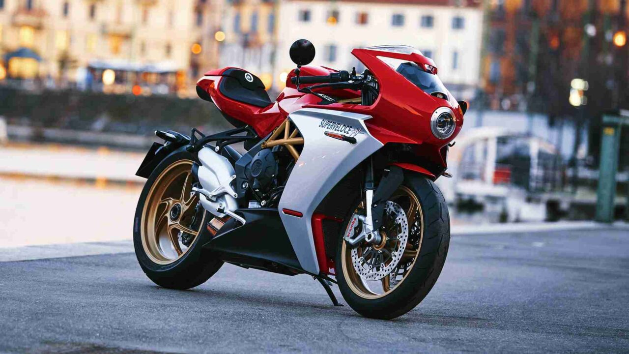 MV Agusta Superveloce 800